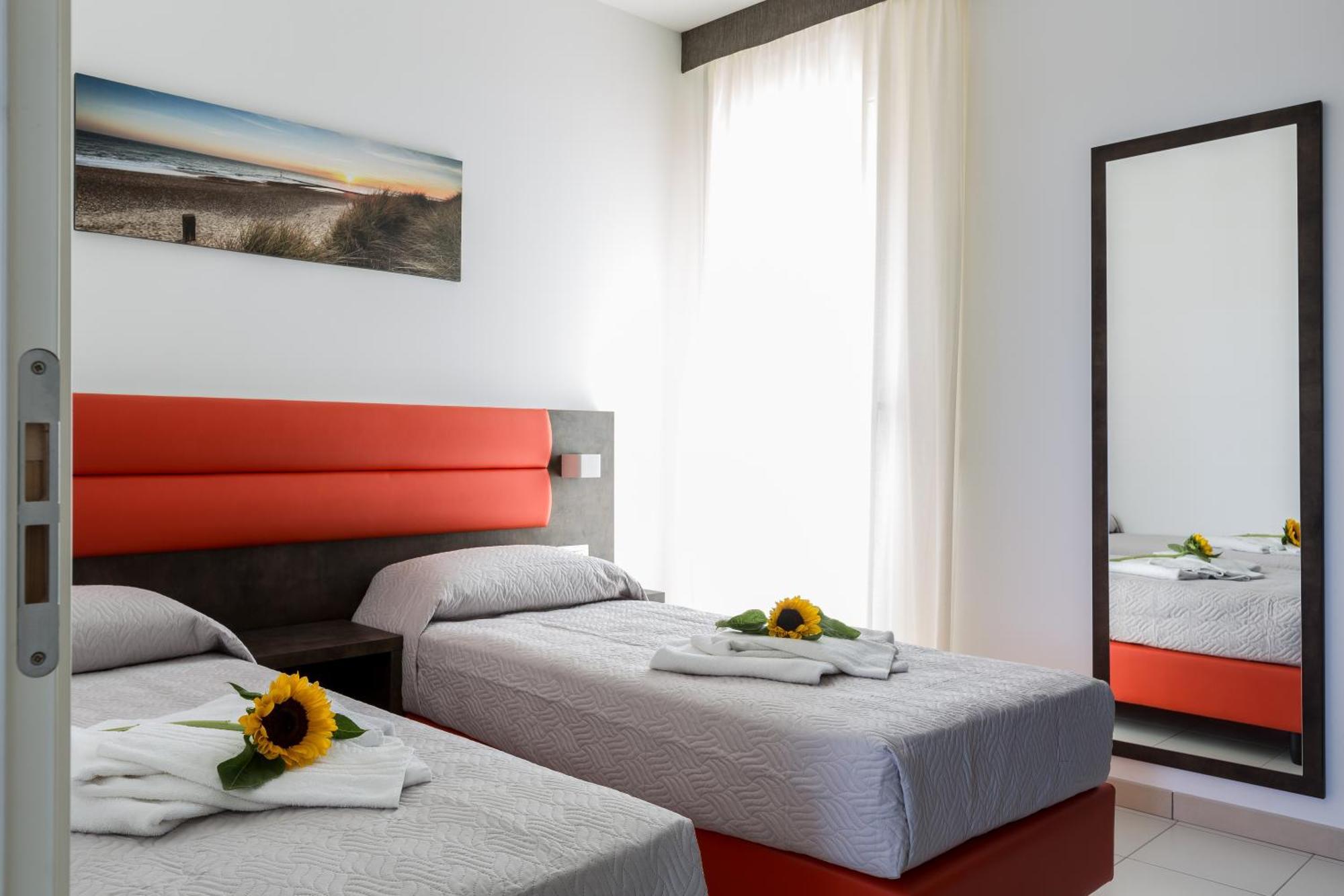 Residenza Riva Azzurra Aparthotel Rimini Exteriör bild