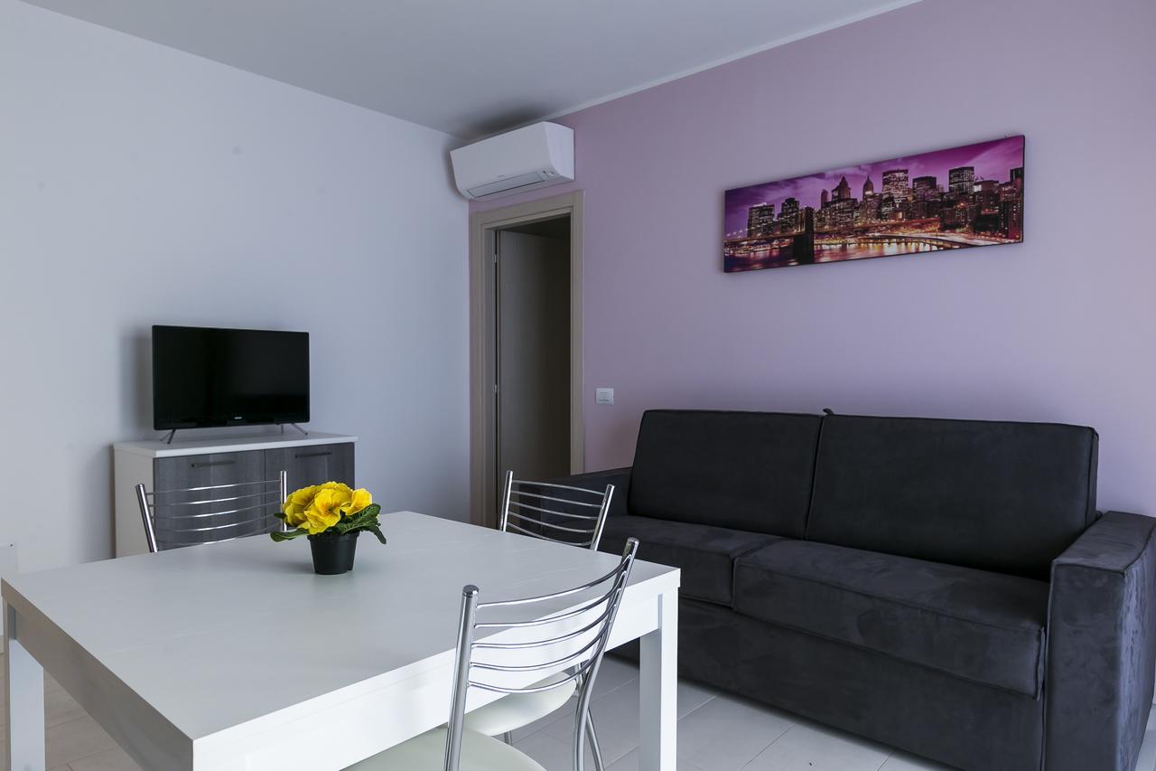 Residenza Riva Azzurra Aparthotel Rimini Exteriör bild