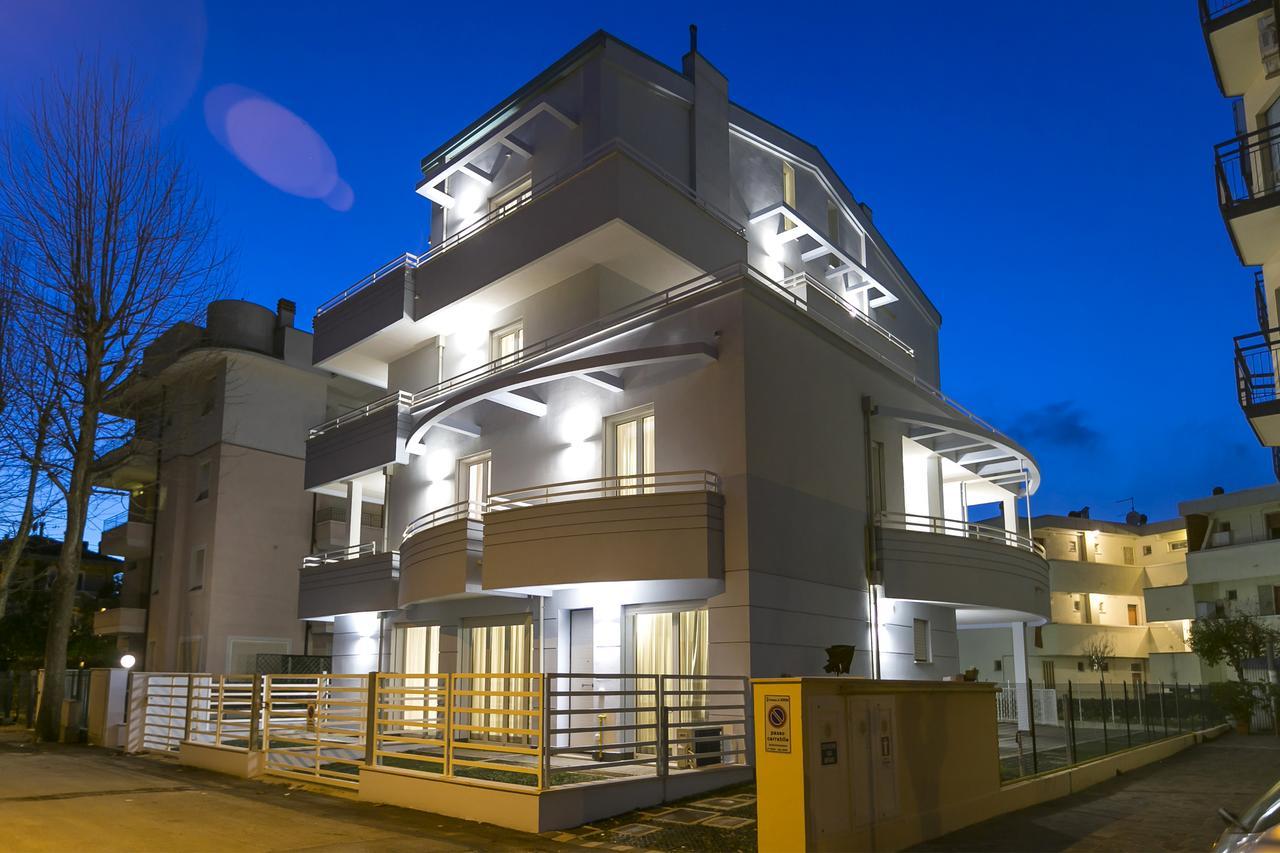 Residenza Riva Azzurra Aparthotel Rimini Exteriör bild