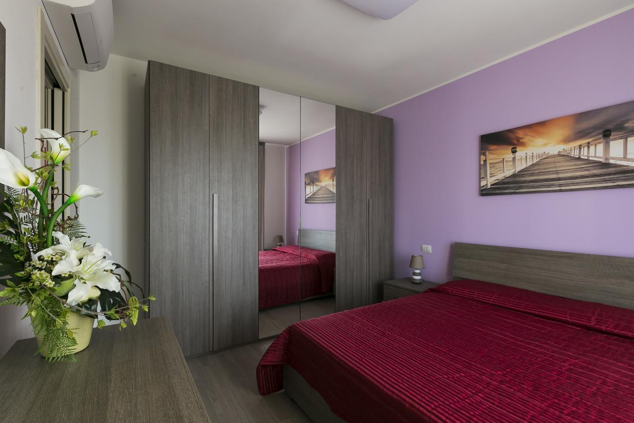 Residenza Riva Azzurra Aparthotel Rimini Exteriör bild
