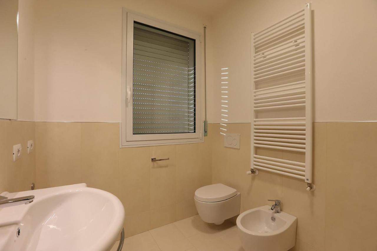 Residenza Riva Azzurra Aparthotel Rimini Rum bild